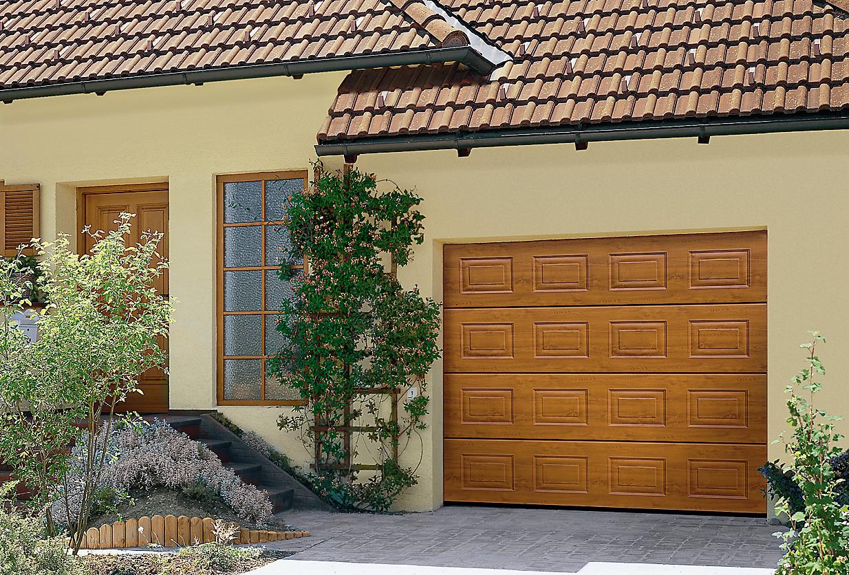 blog image ГАРАЖНЫЕ СЕКЦИОННЫЕ ВОРОТА